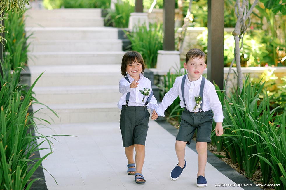 Axioo: The Infinite Garden of Love